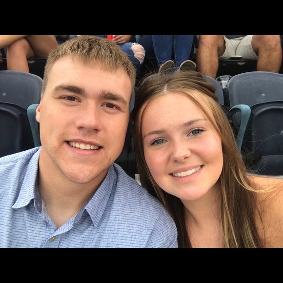 Meet your Posher, Jensen - Picture 1 of 1